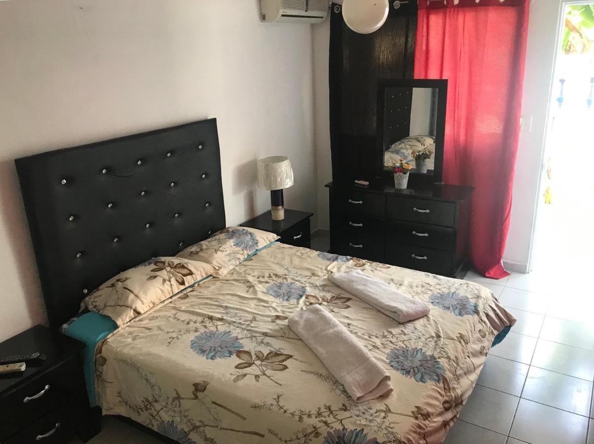 Hotel Restaurante Thomas Boca Chica Εξωτερικό φωτογραφία